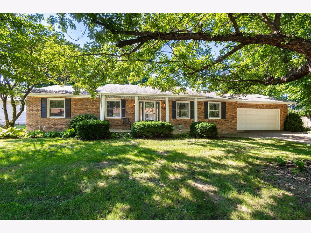  For Sale Geneseo Illinois, 714 Cardinal Court