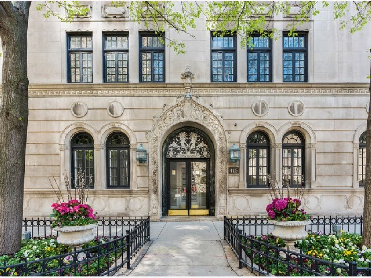  For Sale Chicago Illinois, 415 Aldine Avenue