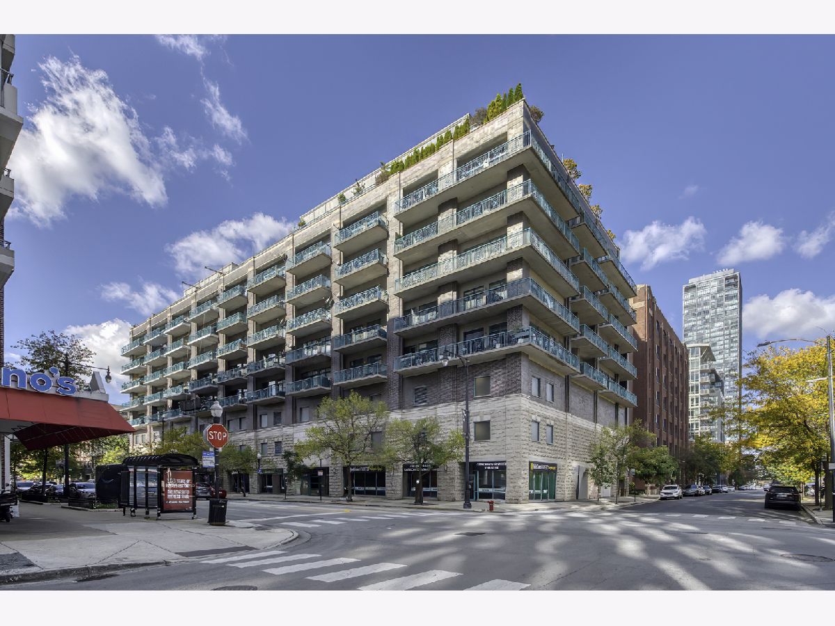 Condominiums For Sale Madison Manor Chicago Illinois, 910 Madison Street
