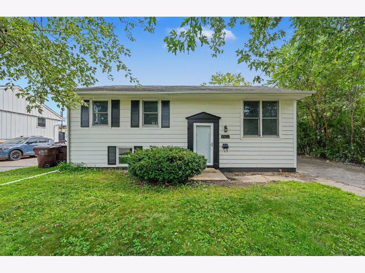  For Sale Sauk Village Illinois, 1861 225th Street