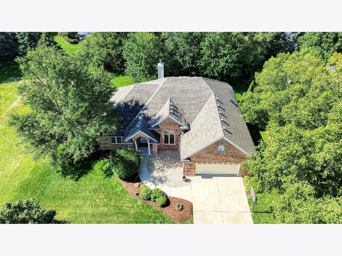 Homes For Sale Black Walnut Trails Sugar Grove Illinois, 712 Brighton Drive