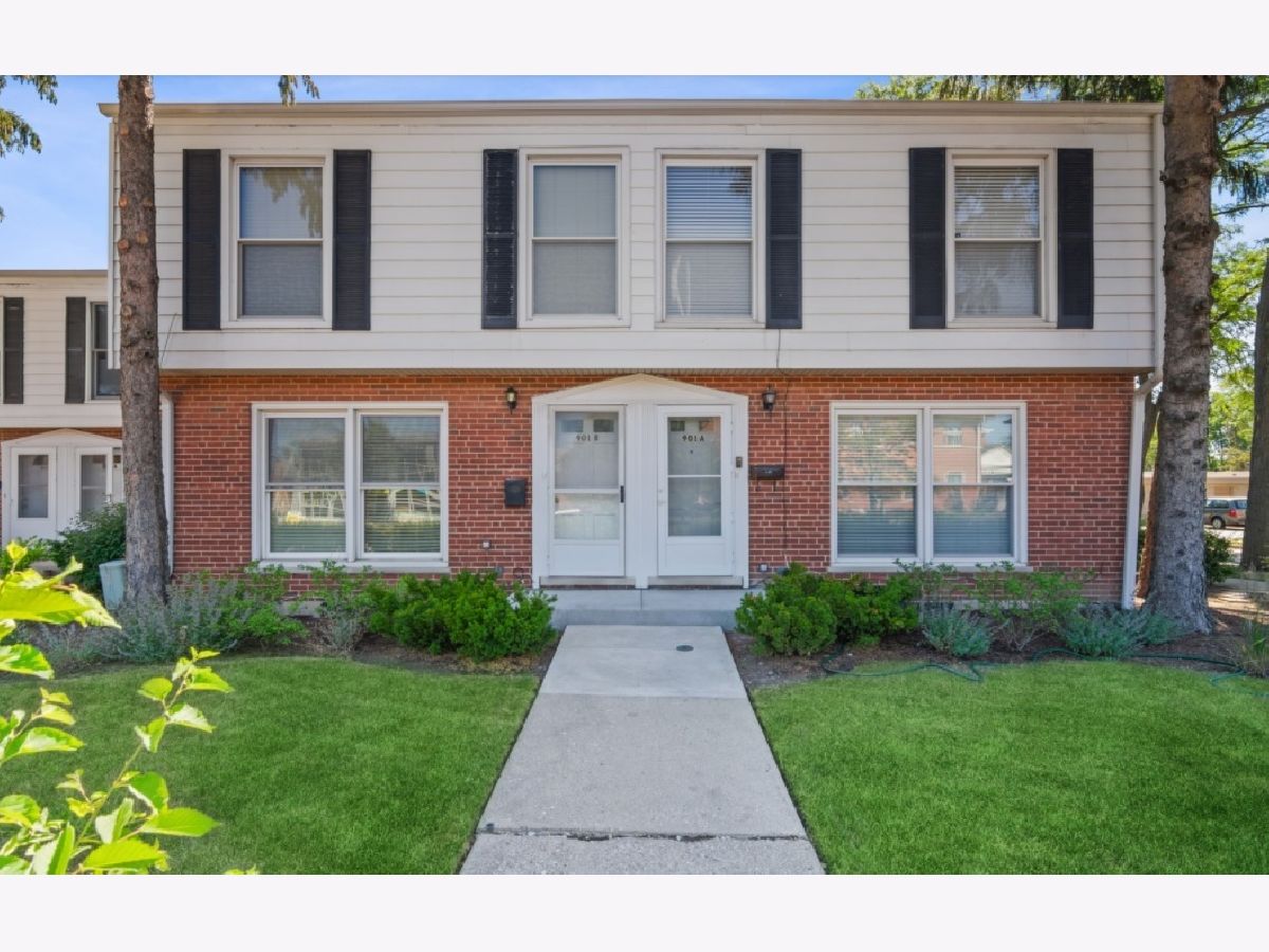  For Sale Deerfield Illinois, 901 Waukegan Road