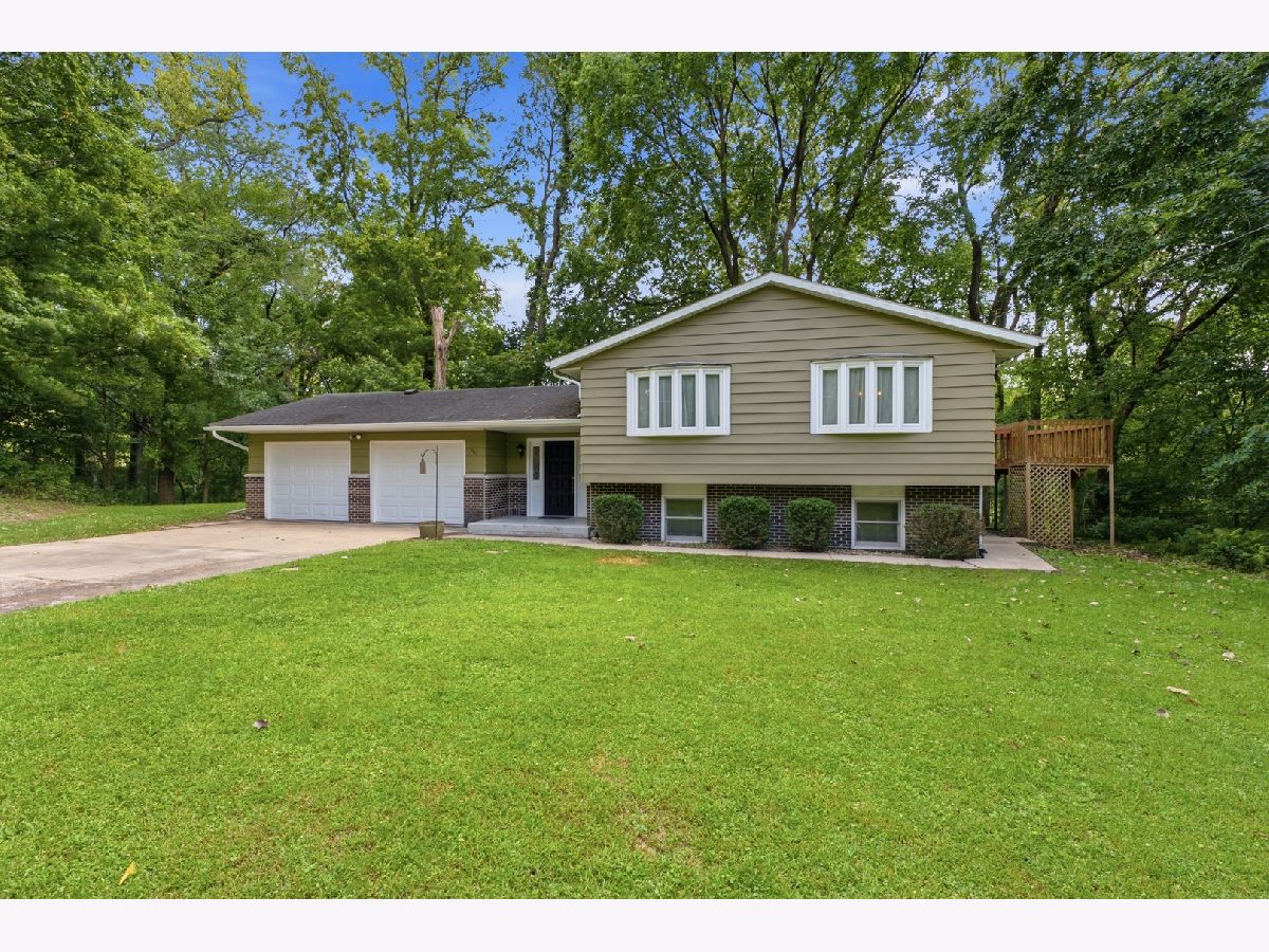  For Sale Port Byron Illinois, 407 Oak Boulevard