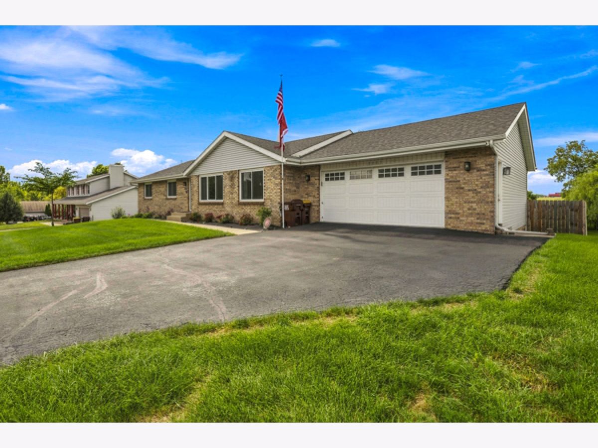  For Sale Cherry Valley Illinois, 3203 Tuggle Drive