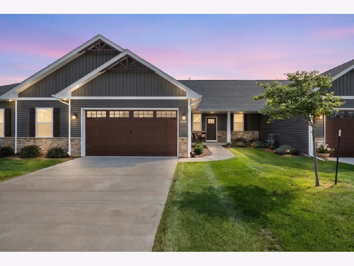Condos & Townhomes & Homes Sold Forest Grove Crossing Bettendorf Iowa, 3115 Mary Leigh