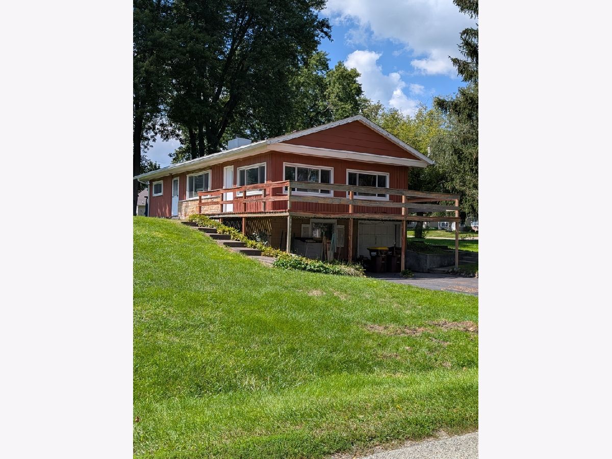 Homes For Sale Sunrise Ridge Wonder Lake Illinois, 3815 Lake Shore Drive