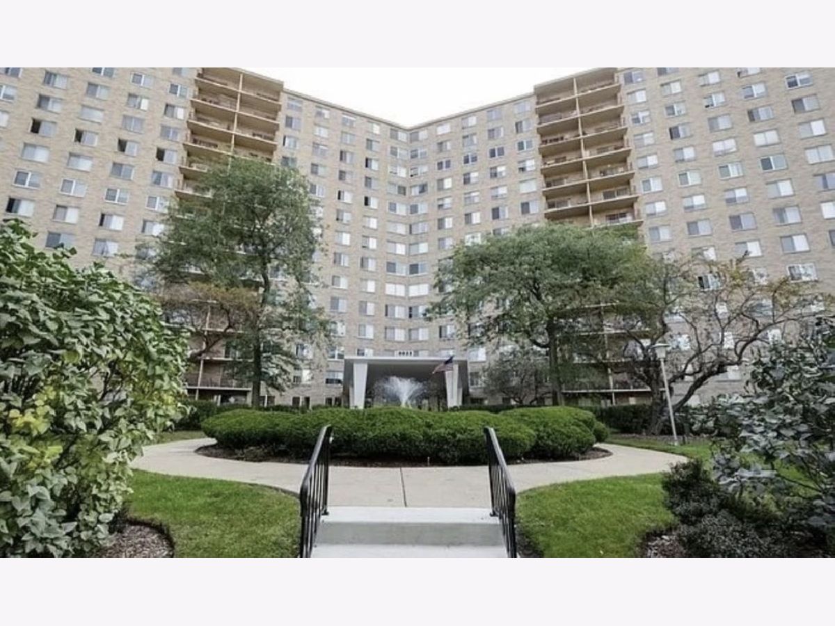  For Sale Chicago Illinois, 6833 Kedzie Avenue