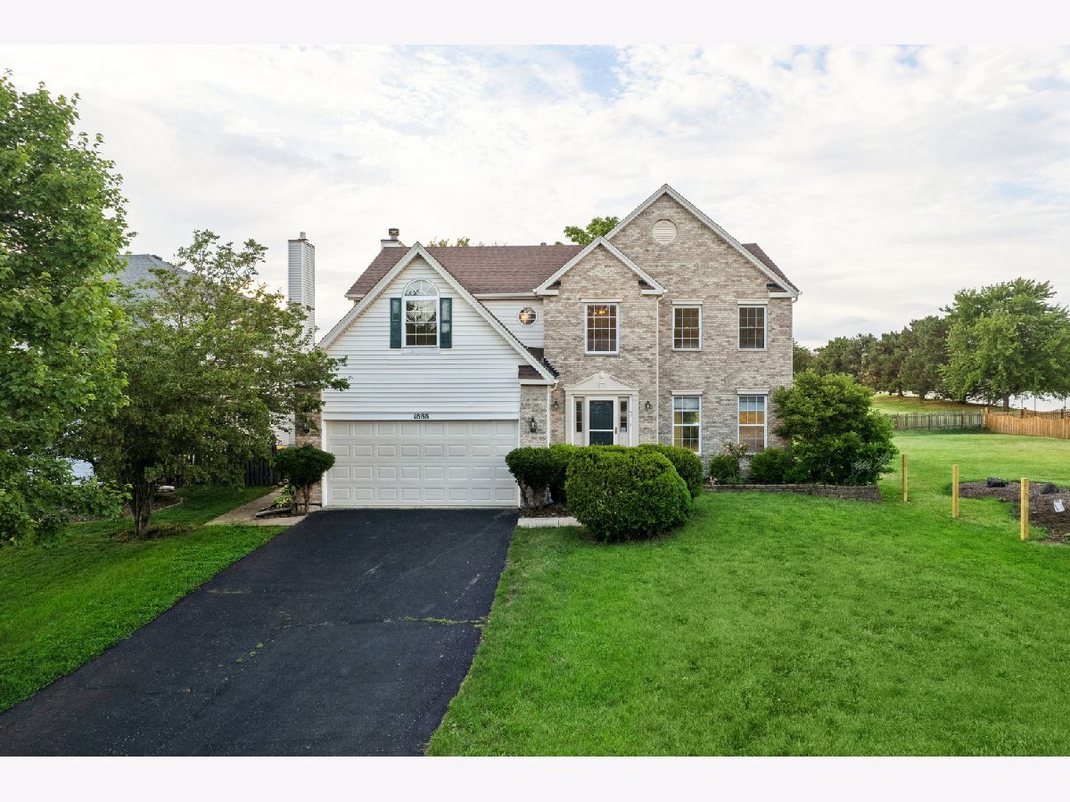Homes For Sale Weslake Romeoville Illinois, 1888 Shoreline Court