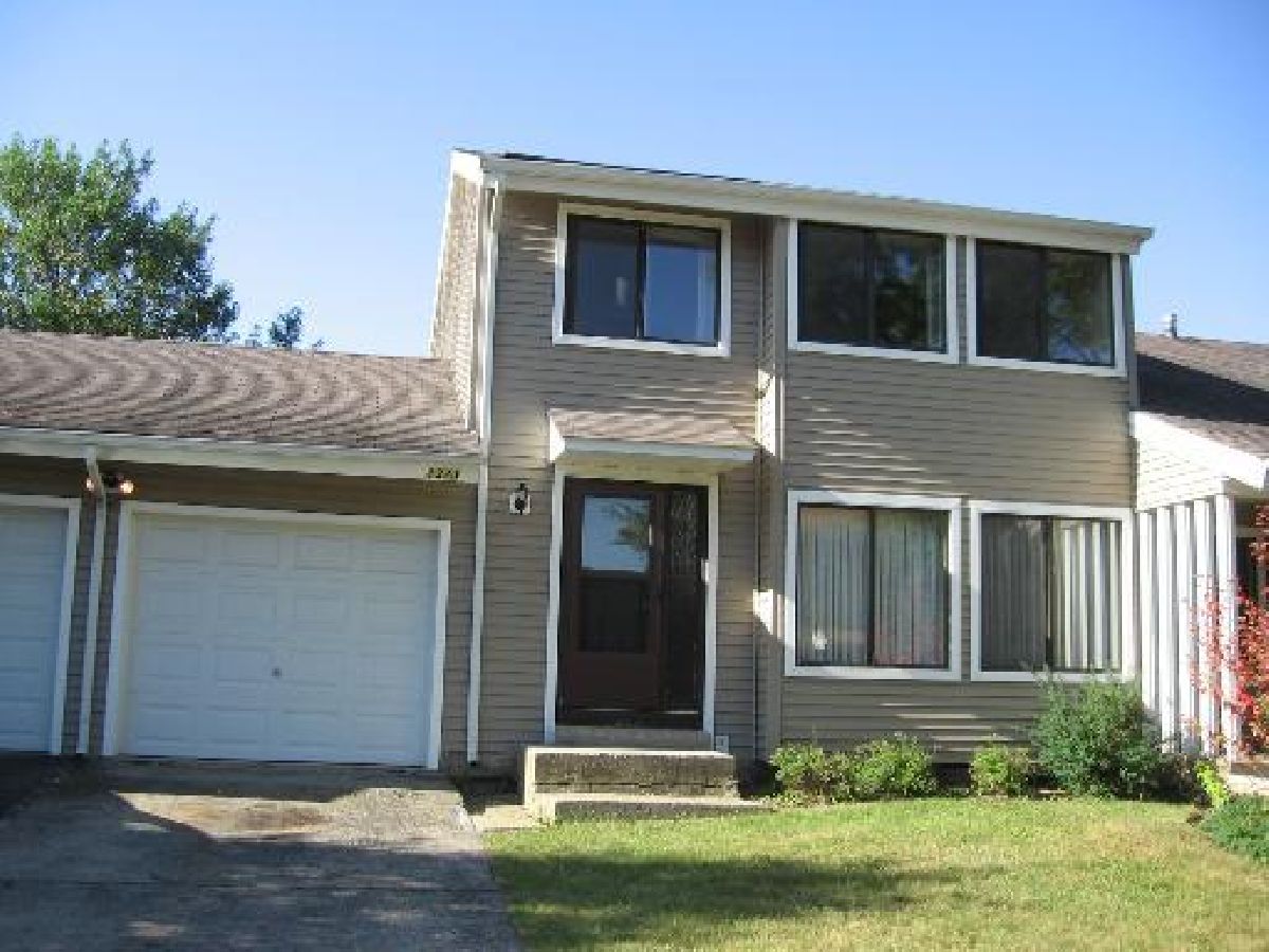 Townhomes & Condos For Rent Hidden Creek Palatine Illinois, 1373 Whispering Spring