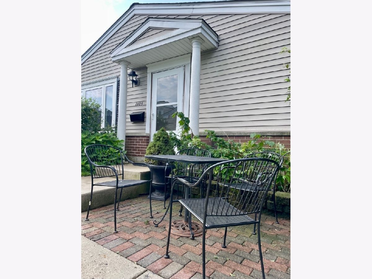  Rented Prospect Heights Illinois, 1405 Cove