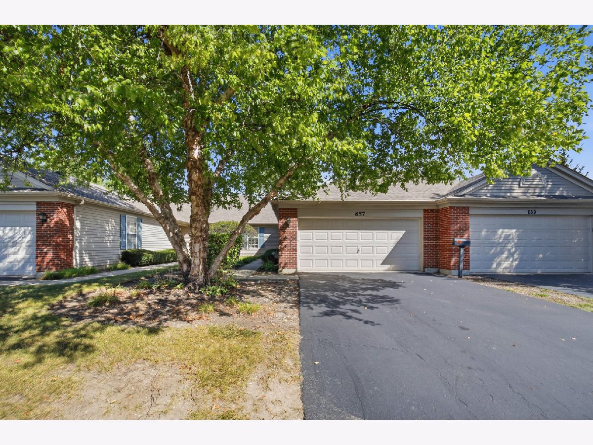  For Sale Round Lake Illinois, 657 Curran Road