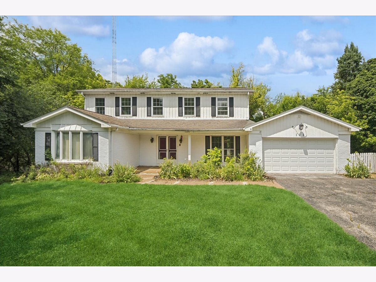  For Sale Barrington Illinois, 132 Wagon Wheel Lane