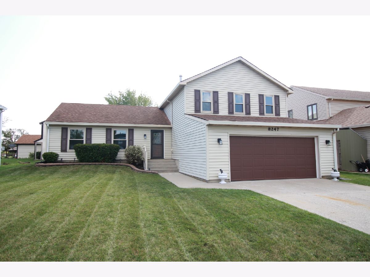  For Sale Frankfort Illinois, 8247 Wintergreen Drive