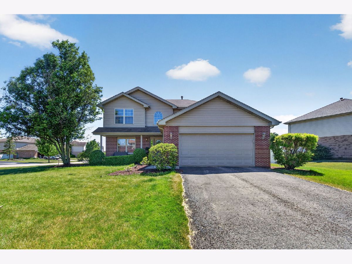  For Sale Manhattan Illinois, 15711 Menominee Court