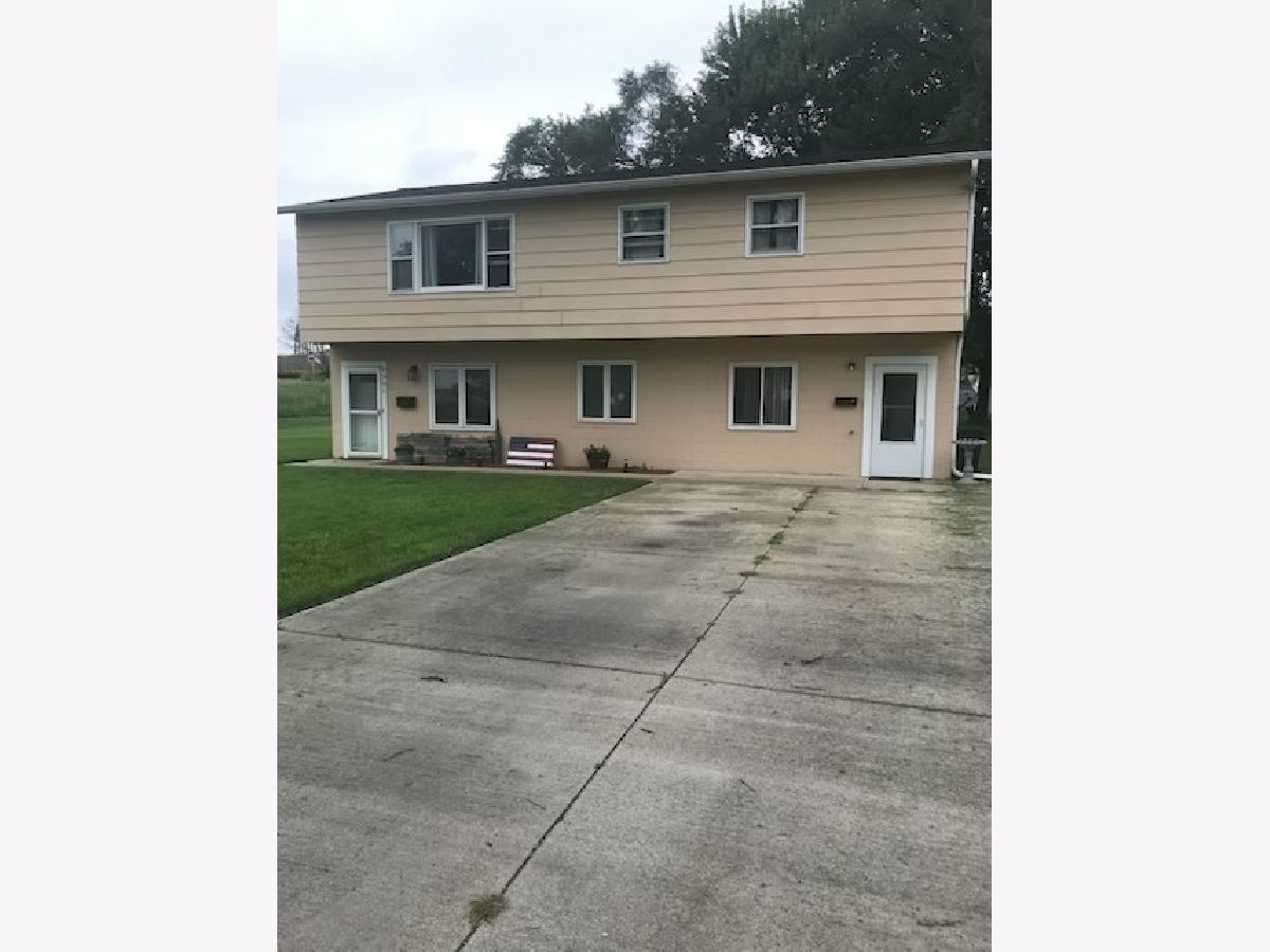  For Sale Rochelle Illinois, 1221 Avenue A