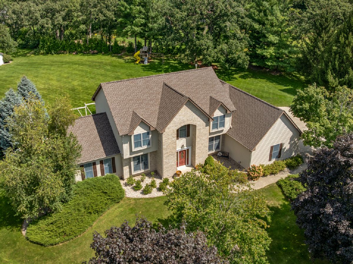  For Sale Hampshire Illinois, 14N829 Sunset Drive