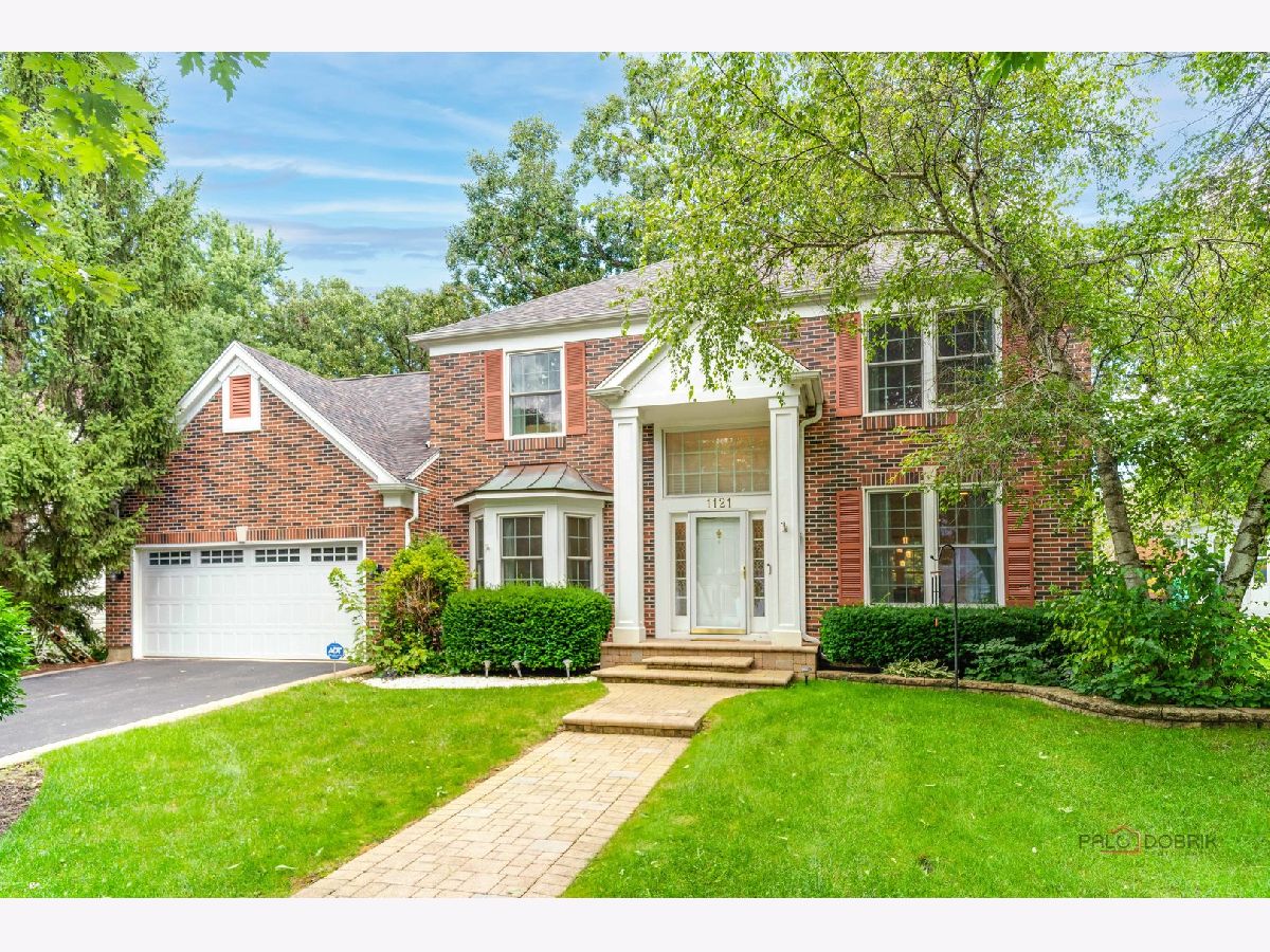 Homes For Sale Chesapeake Farms Grayslake Illinois, 1121 Williamsburg Circle