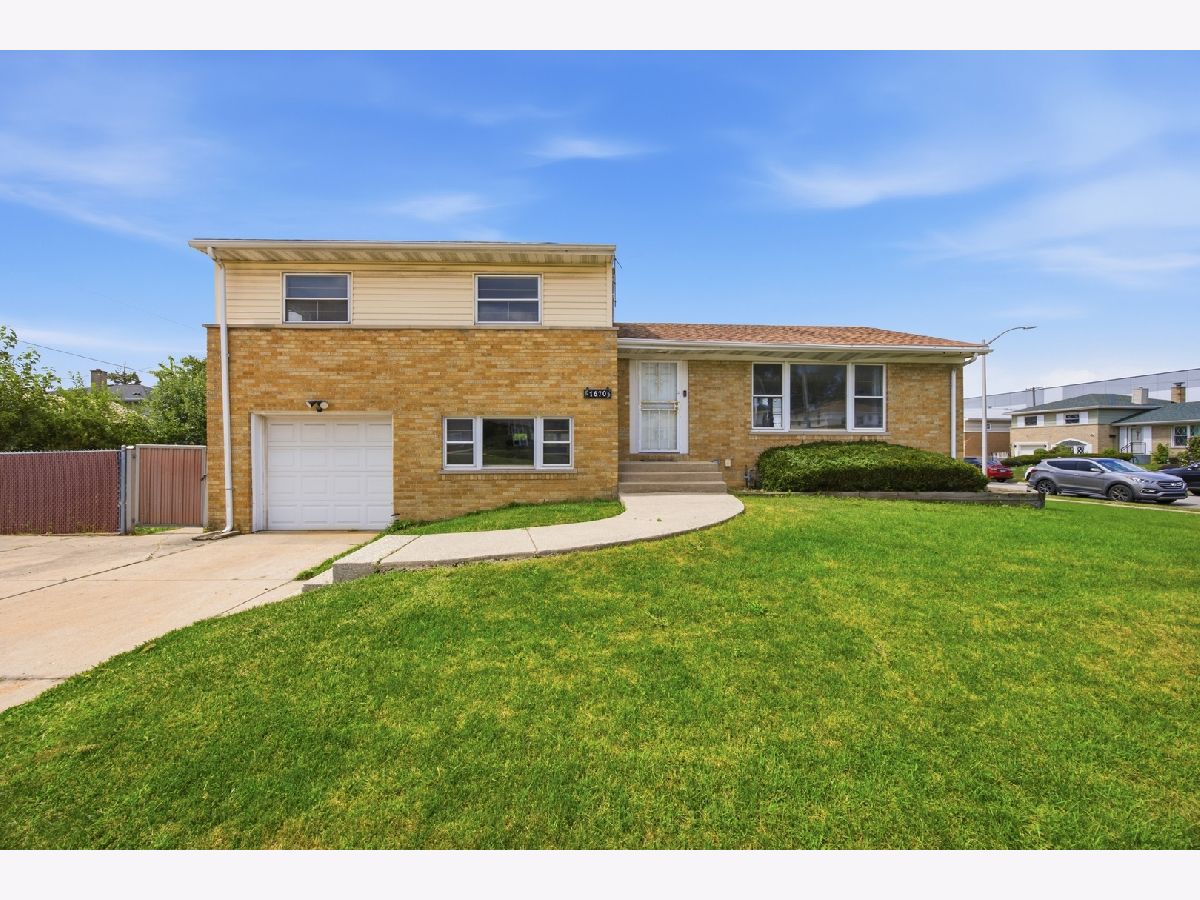  For Sale Melrose Park Illinois, 1670 5th Avenue