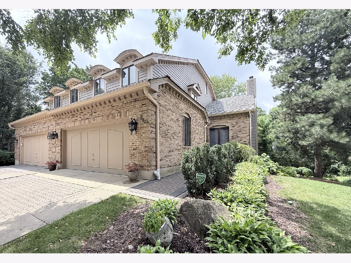  For Sale Roselle Illinois, 640 Walnut Oaks Drive