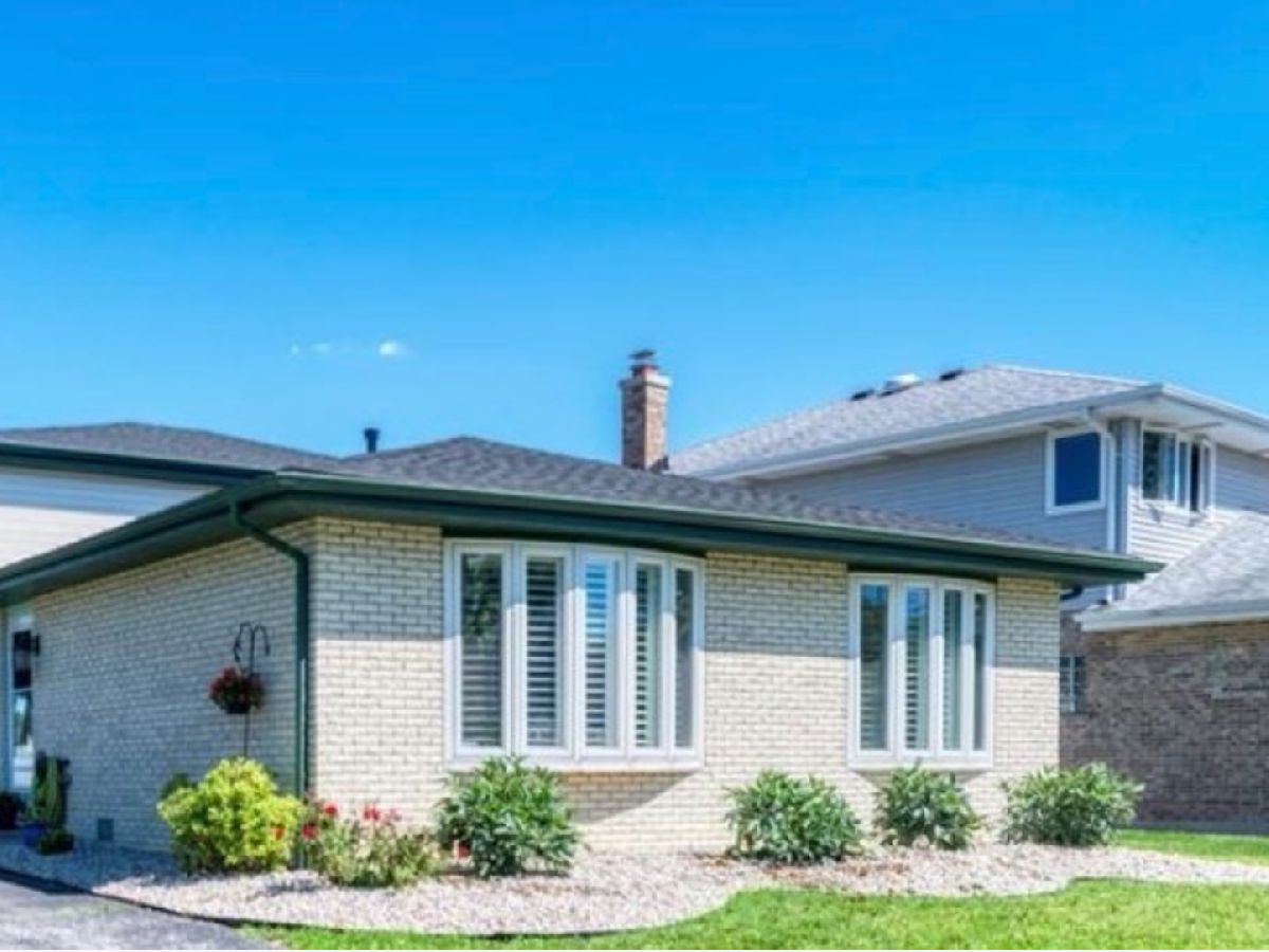  For Sale Tinley Park Illinois, 16829 Creekside Avenue
