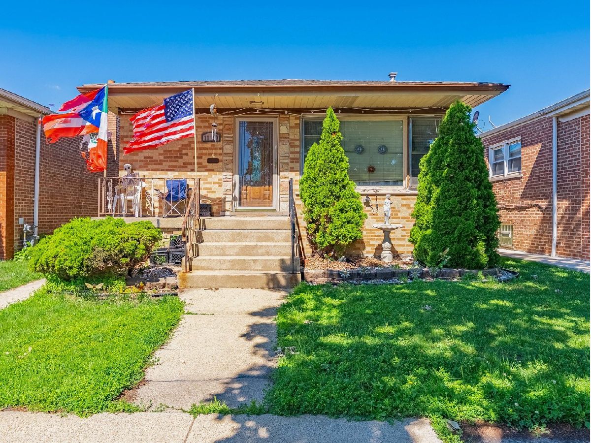  For Sale Chicago Illinois, 11120 Ewing Avenue