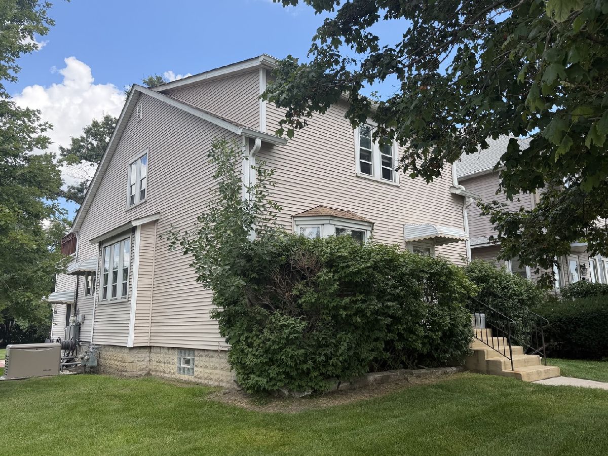  For Rent Schiller Park Illinois, 9916 Irving Park