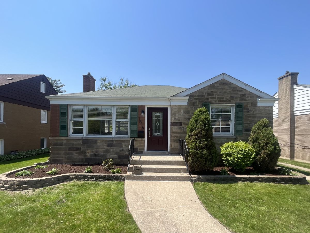  For Sale Westchester Illinois, 1816 Hull Avenue