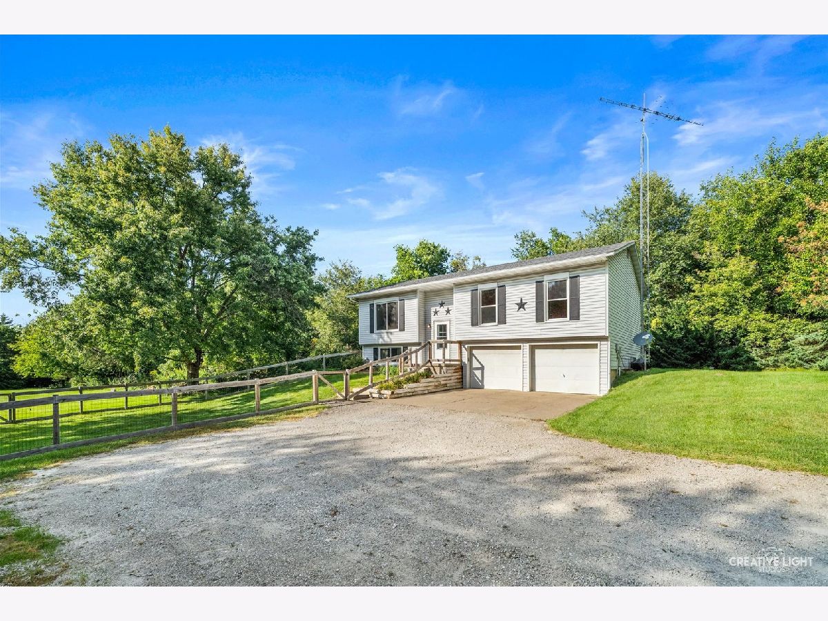  For Sale Sheridan Illinois, 3716 2653rd Road