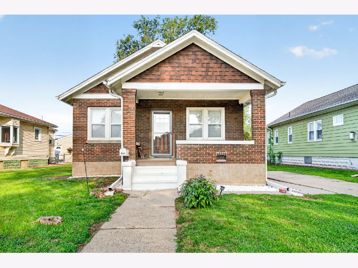  For Sale Clinton Iowa, 823 Pershing Boulevard