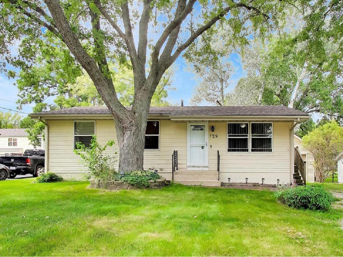  For Sale Woodstock Illinois, 729 Brink Street