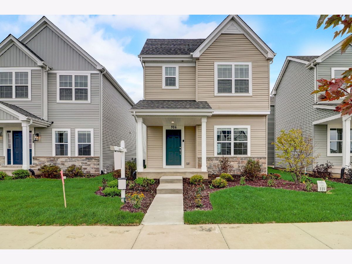  For Rent Elburn Illinois, 706 Station