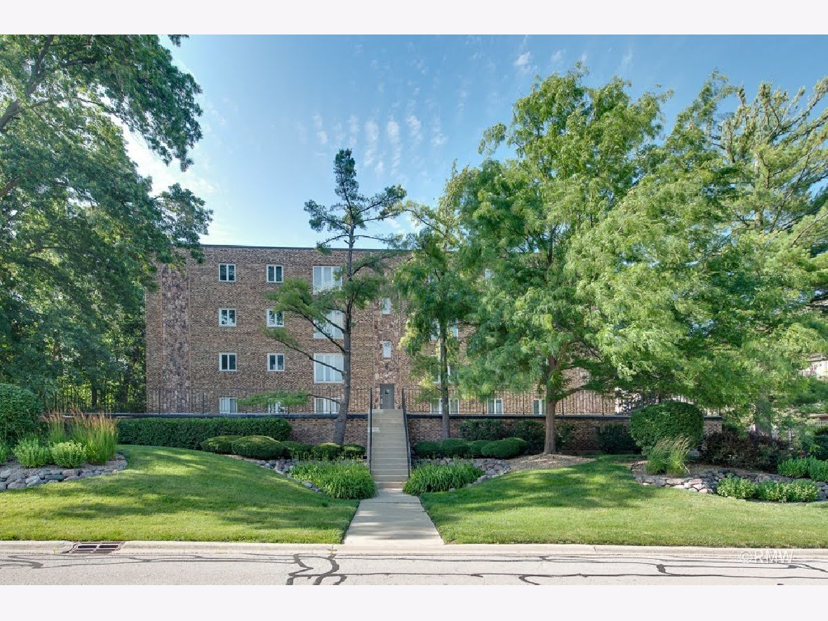  For Sale Wood Dale Illinois, 467 Hiawatha Trail