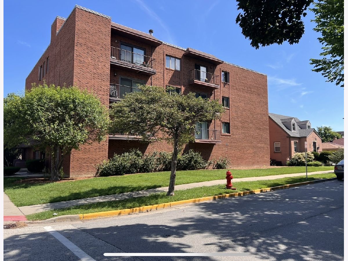  For Sale Des Plaines Illinois, 1302 Washington Street