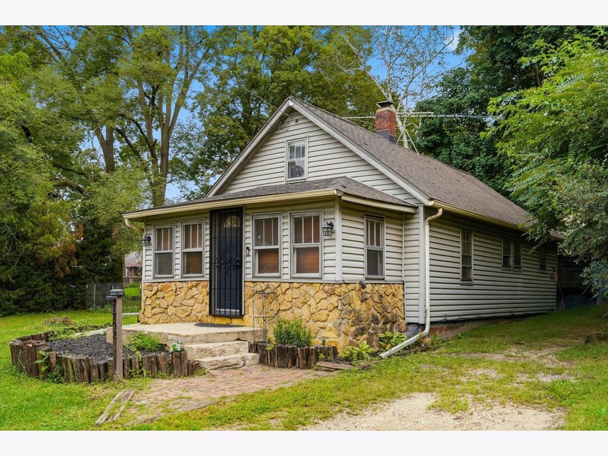  For Sale Sterling Illinois, 1702 3rd Street