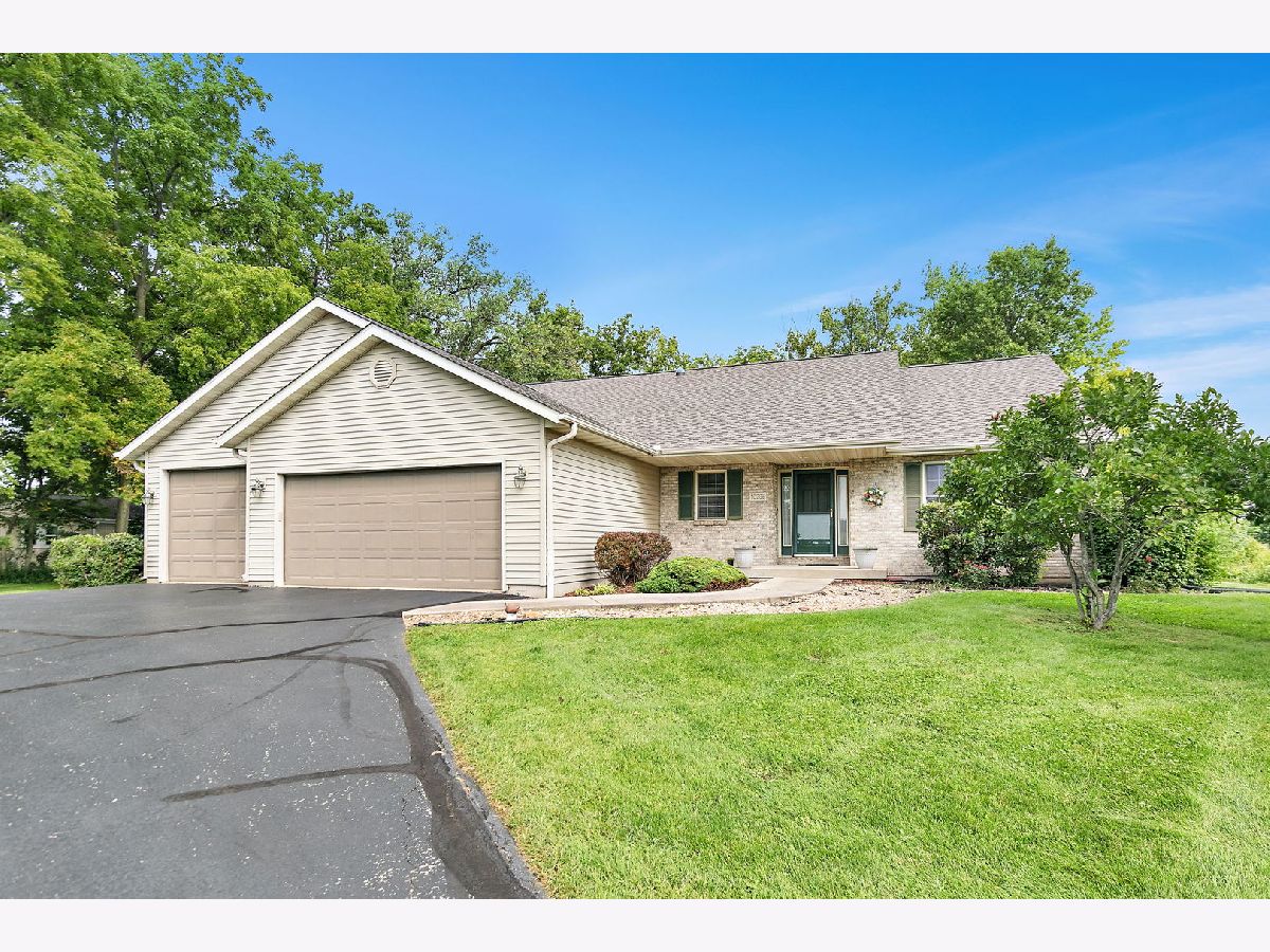  For Sale Rochelle Illinois, 10296 Kyte Road
