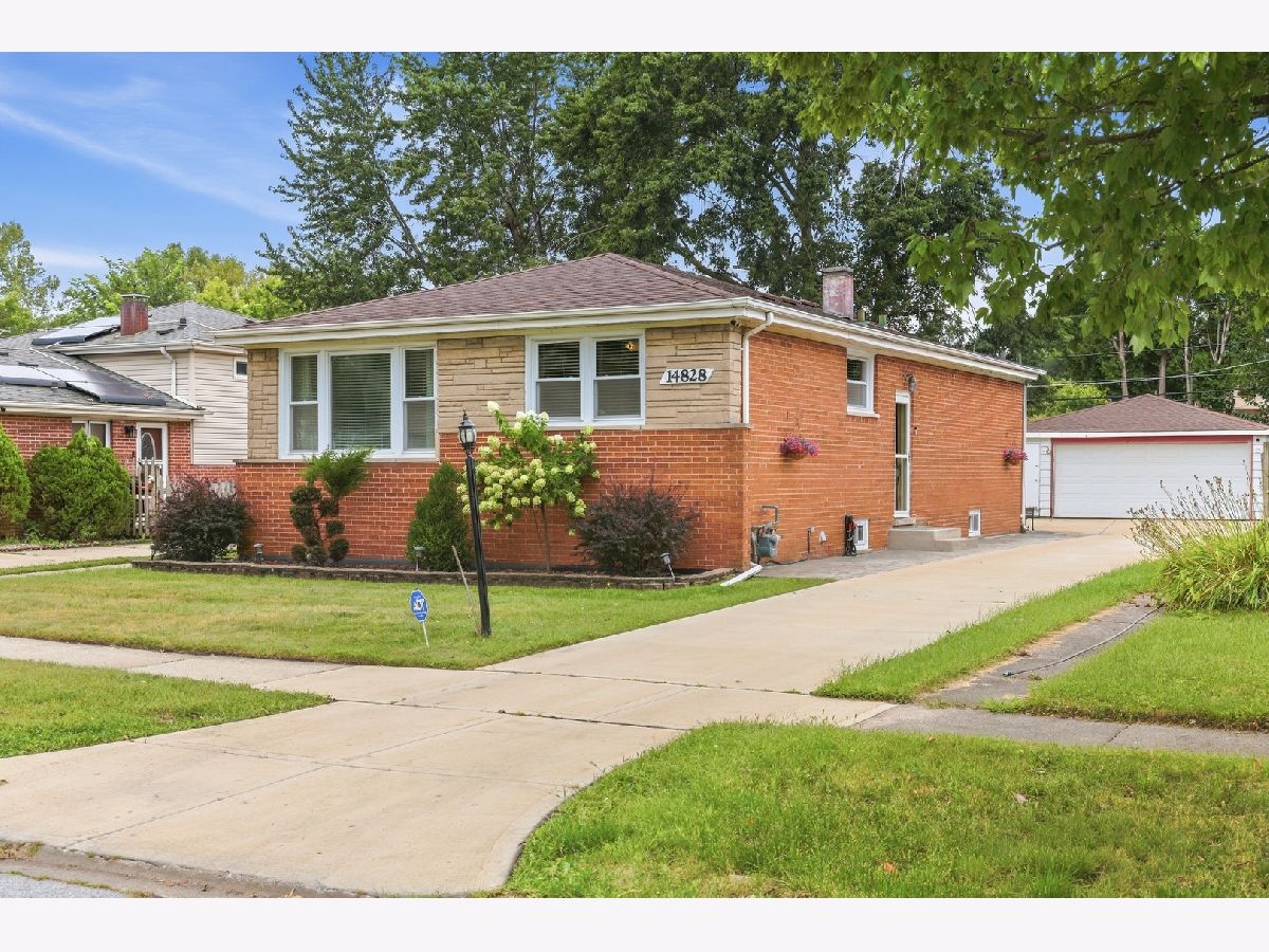  For Sale Midlothian Illinois, 14828 Saint Louis Avenue
