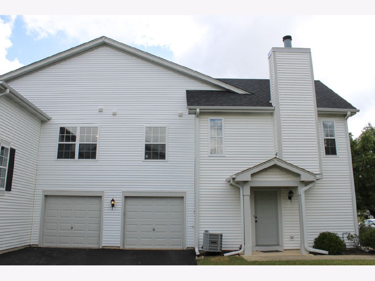  For Rent Aurora Illinois, 2462 Frost