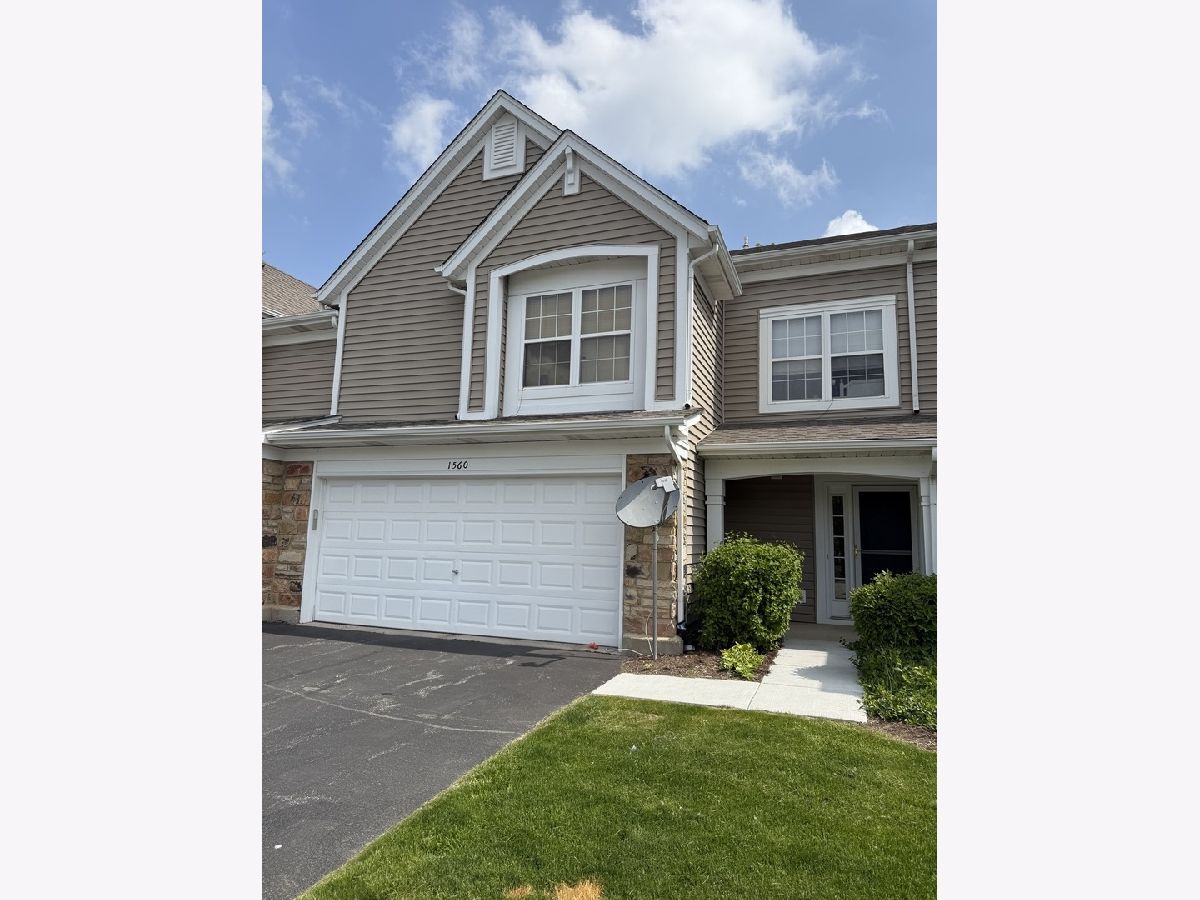 Townhomes For Rent Coventry Park Palatine Illinois, 1560 Chivalry
