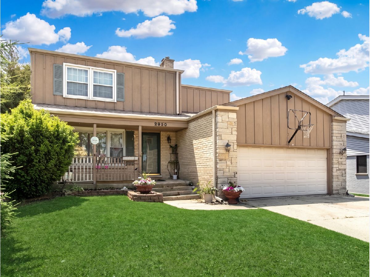 Homes & Townhomes For Sale Lake Briarwood Mount Prospect Illinois, 2950 Briarwood Drive