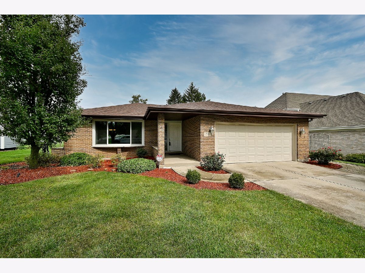  For Sale Darien Illinois, 712 67th Street