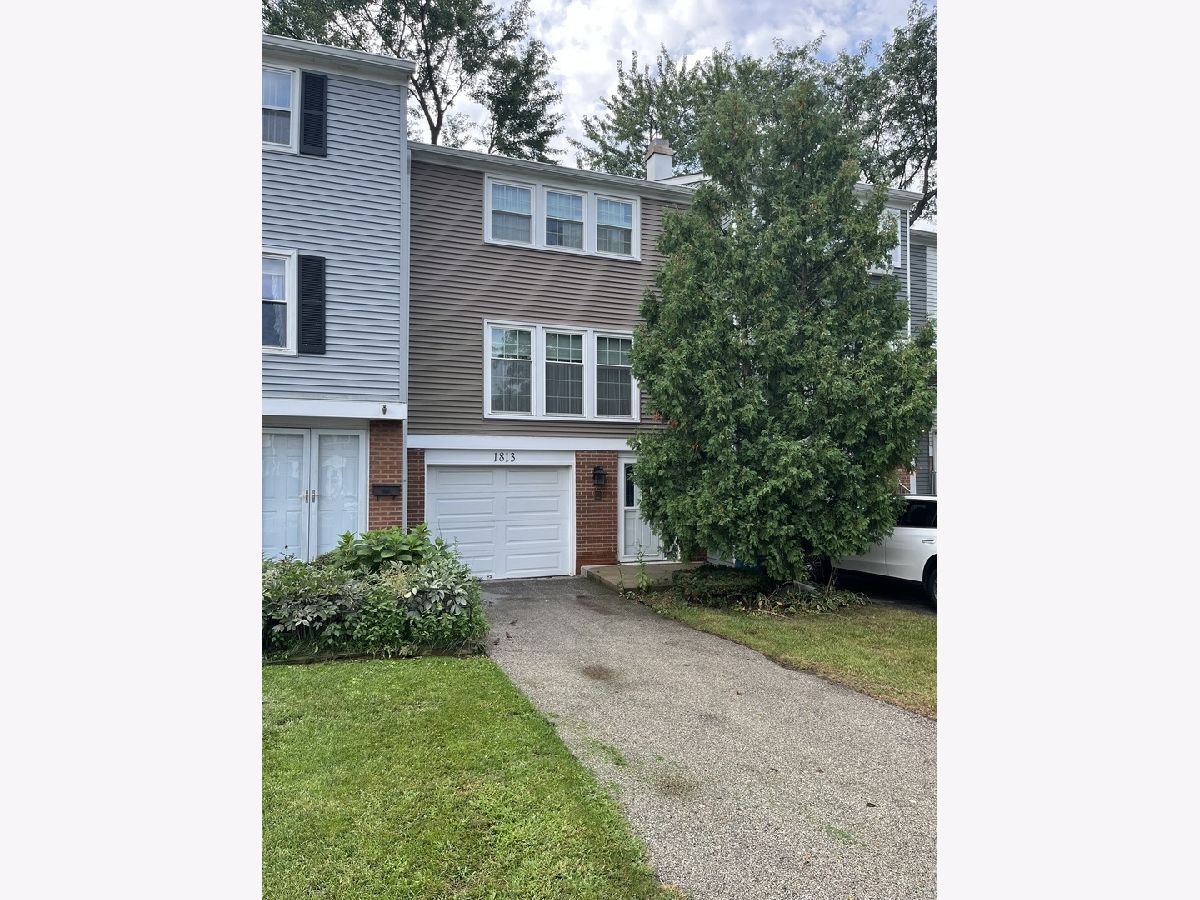  For Sale Schaumburg Illinois, 1813 Bromley Court