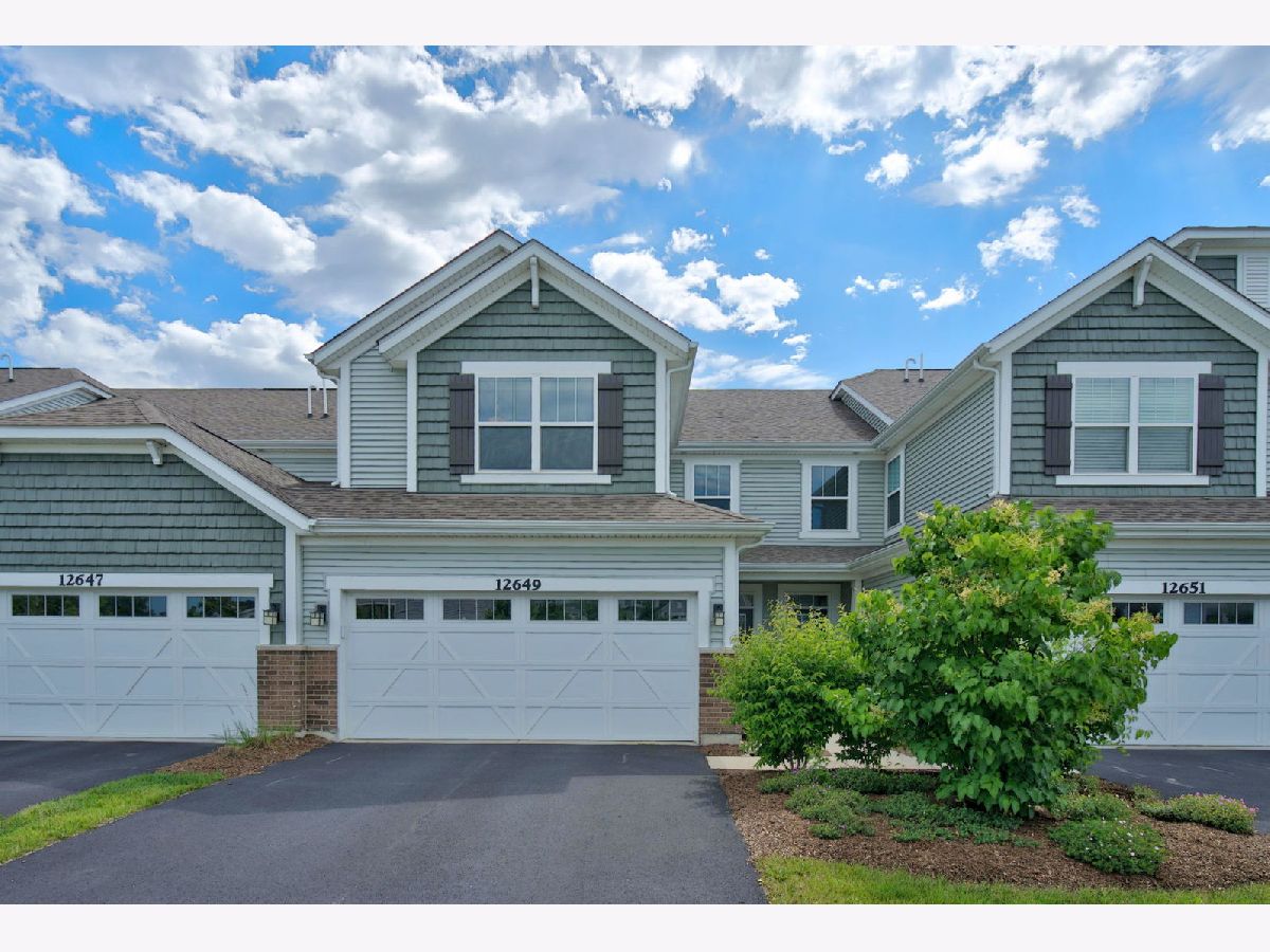 Condos & Townhomes For Sale Lansdowne Plainfield Illinois, 12649 Potomac Drive