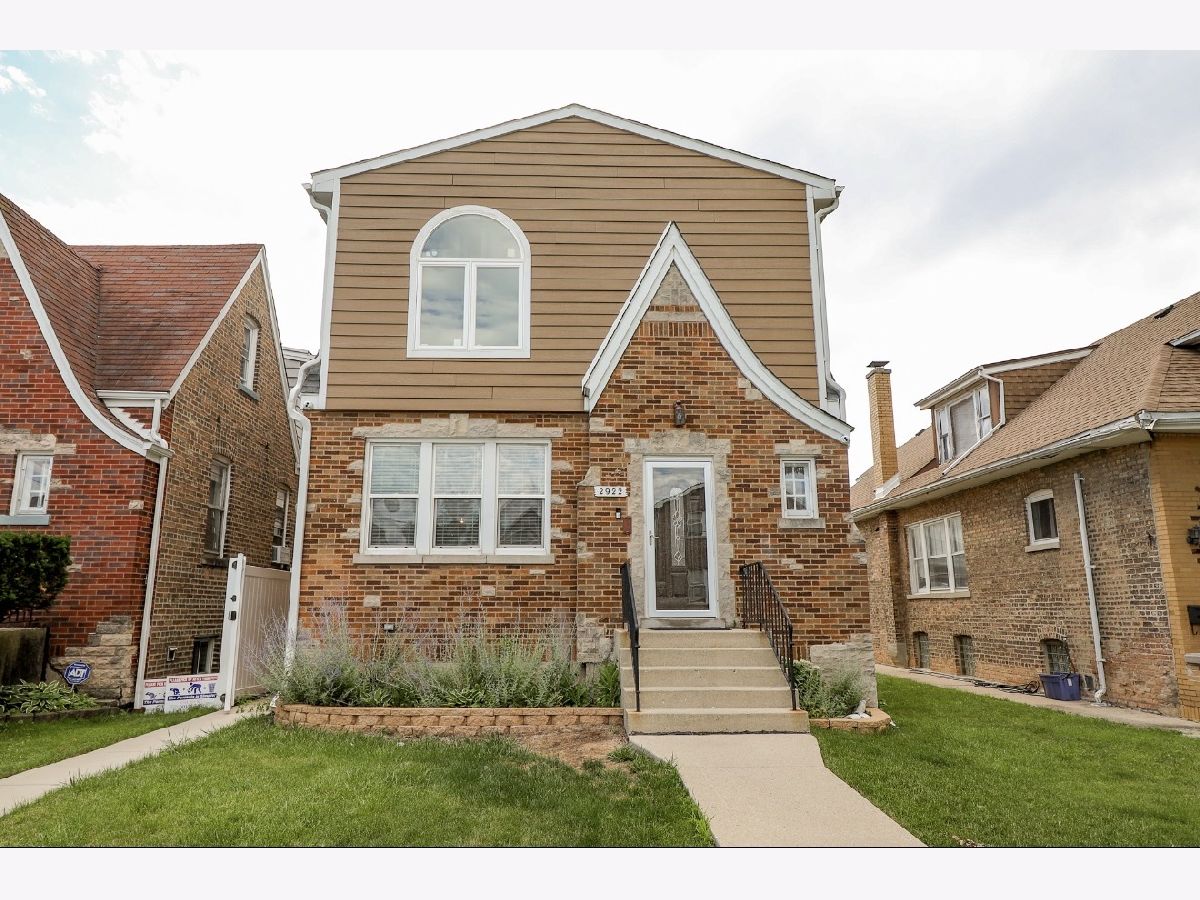 Homes & Townhomes For Sale Montclaire Gardens Chicago Illinois, 2922 New England Avenue