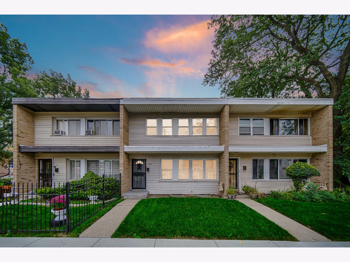  For Sale Chicago Illinois, 2303 100th Street
