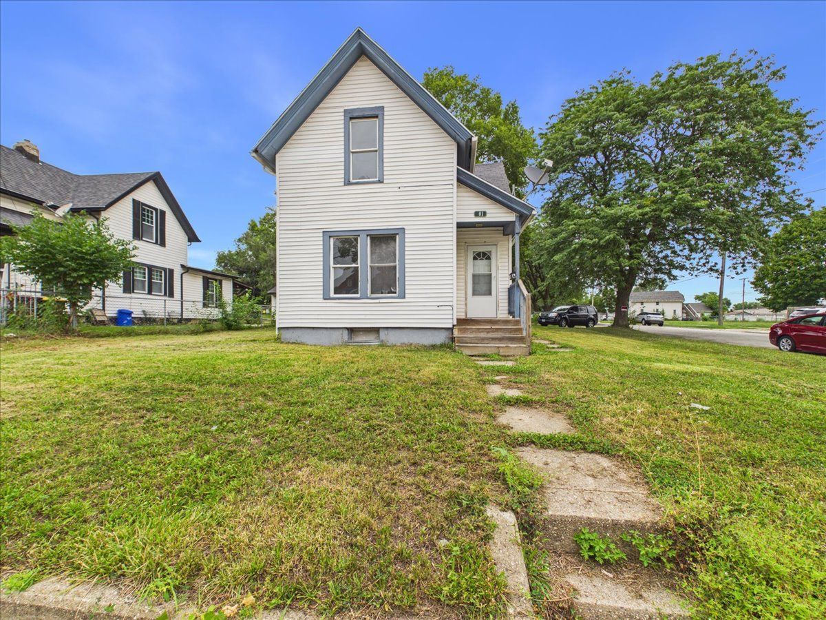  For Sale Rockford Illinois, 701 Montague Street