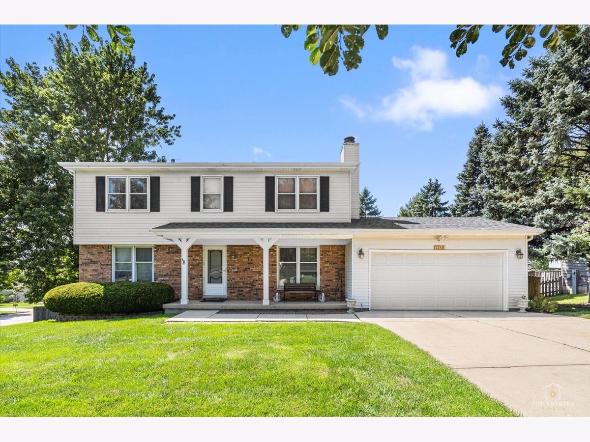  For Sale St Charles Illinois, 1769 Patricia Lane