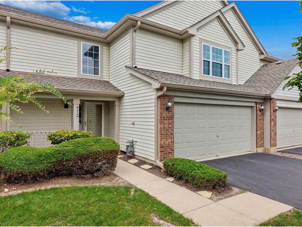  For Sale Lindenhurst Illinois, 472 Heather Court