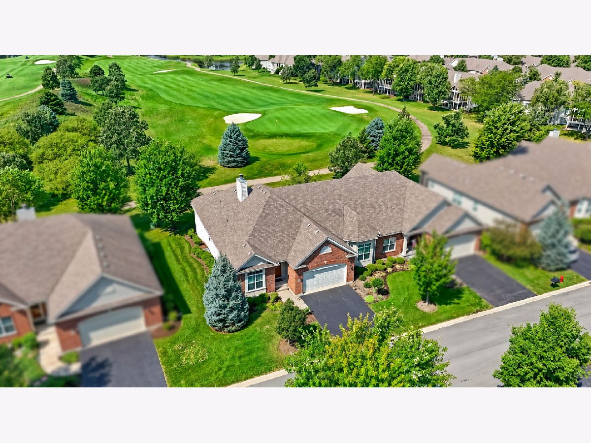  For Sale Lake In The Hills Illinois, 4780 Coyote Lakes Circle