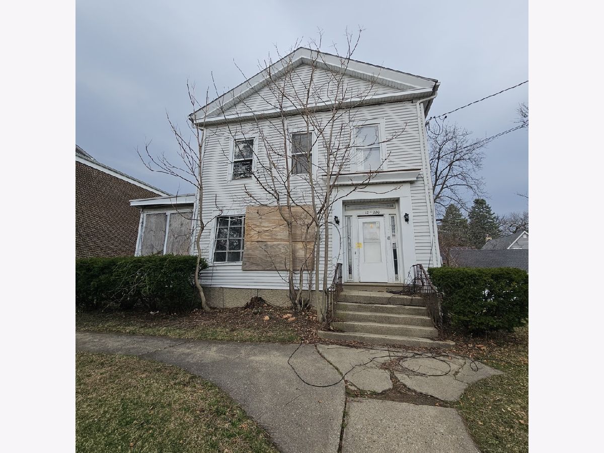  For Sale Woodstock Illinois, 212 Tryon Street