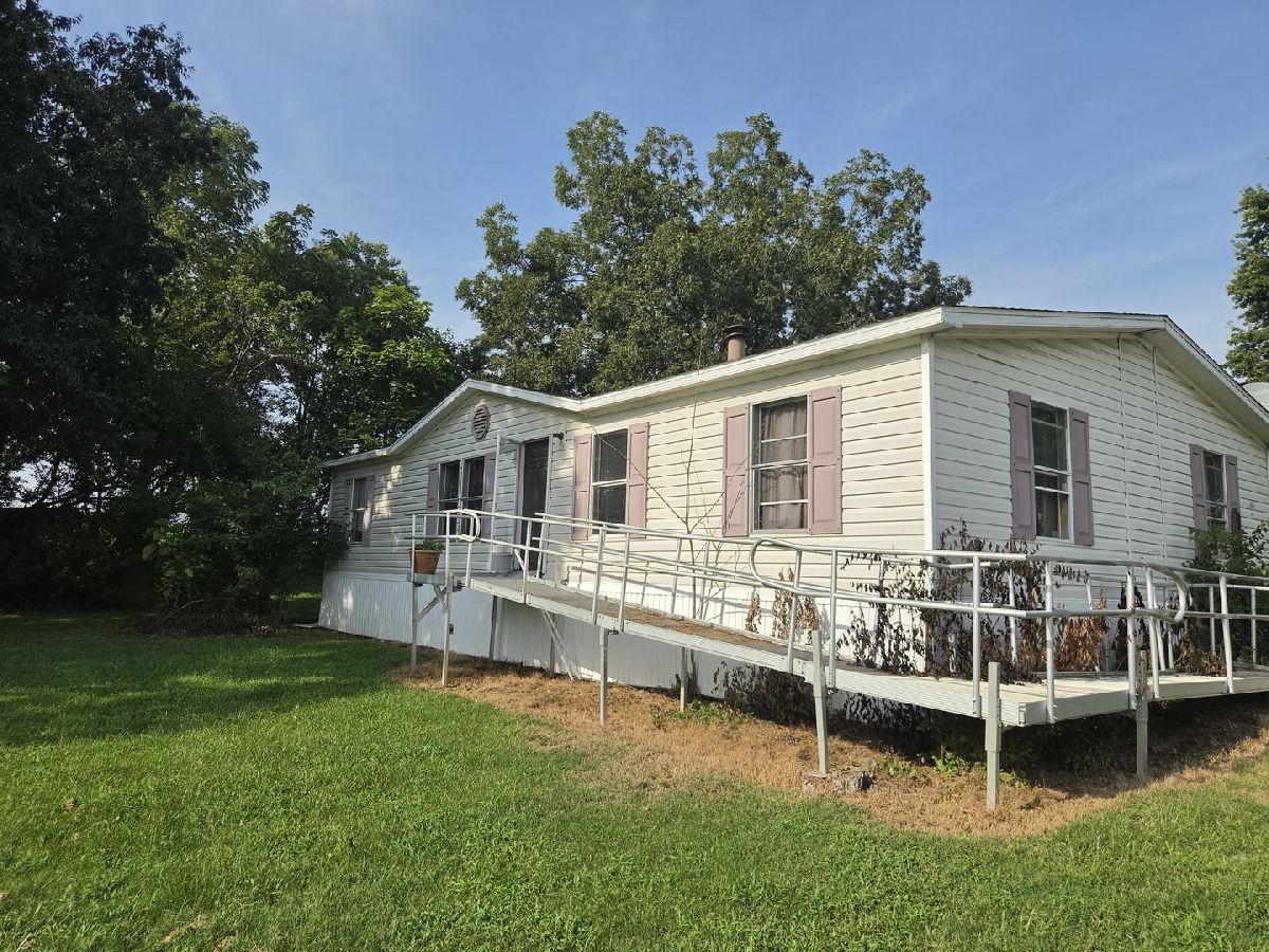  For Sale Mcleansboro Illinois, 802 O Henry Street